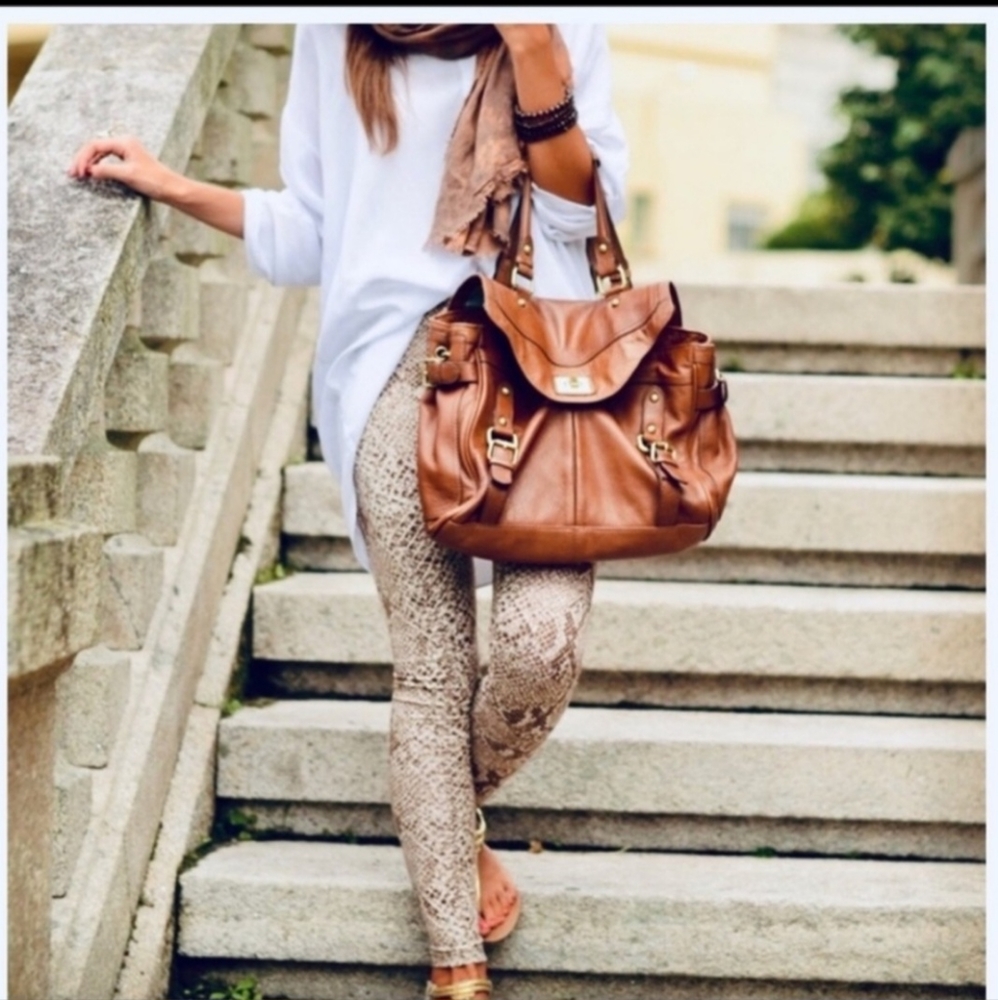 Buttery Soft Taupe & BlackSnakeskin Leggings OSFM ☆ - Picture 3 of 4
